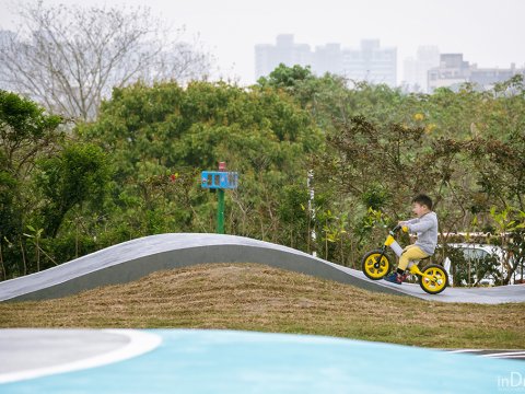 新竹兒童寫真 – 騎車車 @新竹左岸滑輪公園